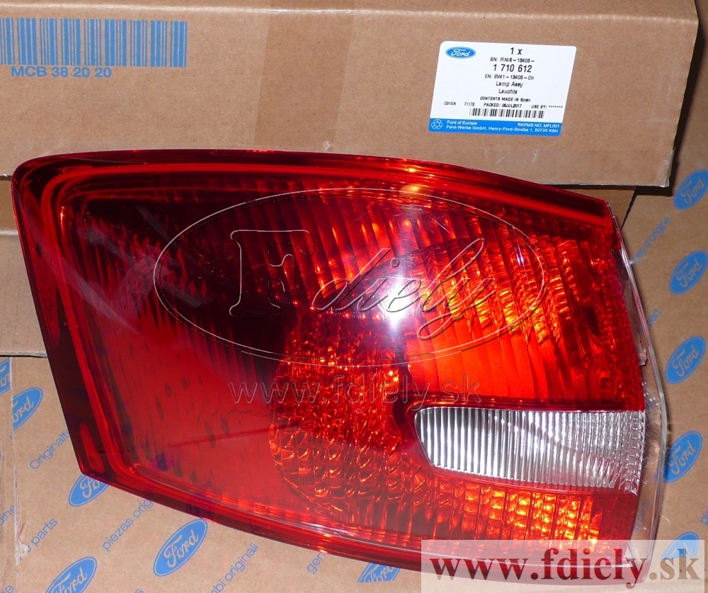 Zadné svetlo ĽAVÉ vonkajšie Kuga 2008-2012  FORD